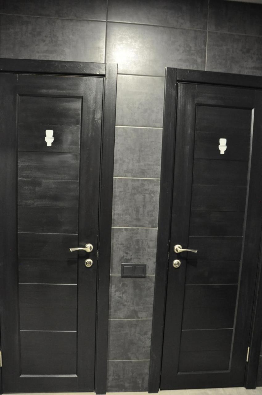 Full House Capsule Hostel Rivne Exteriör bild The toilet doors of a train in the Netherlands