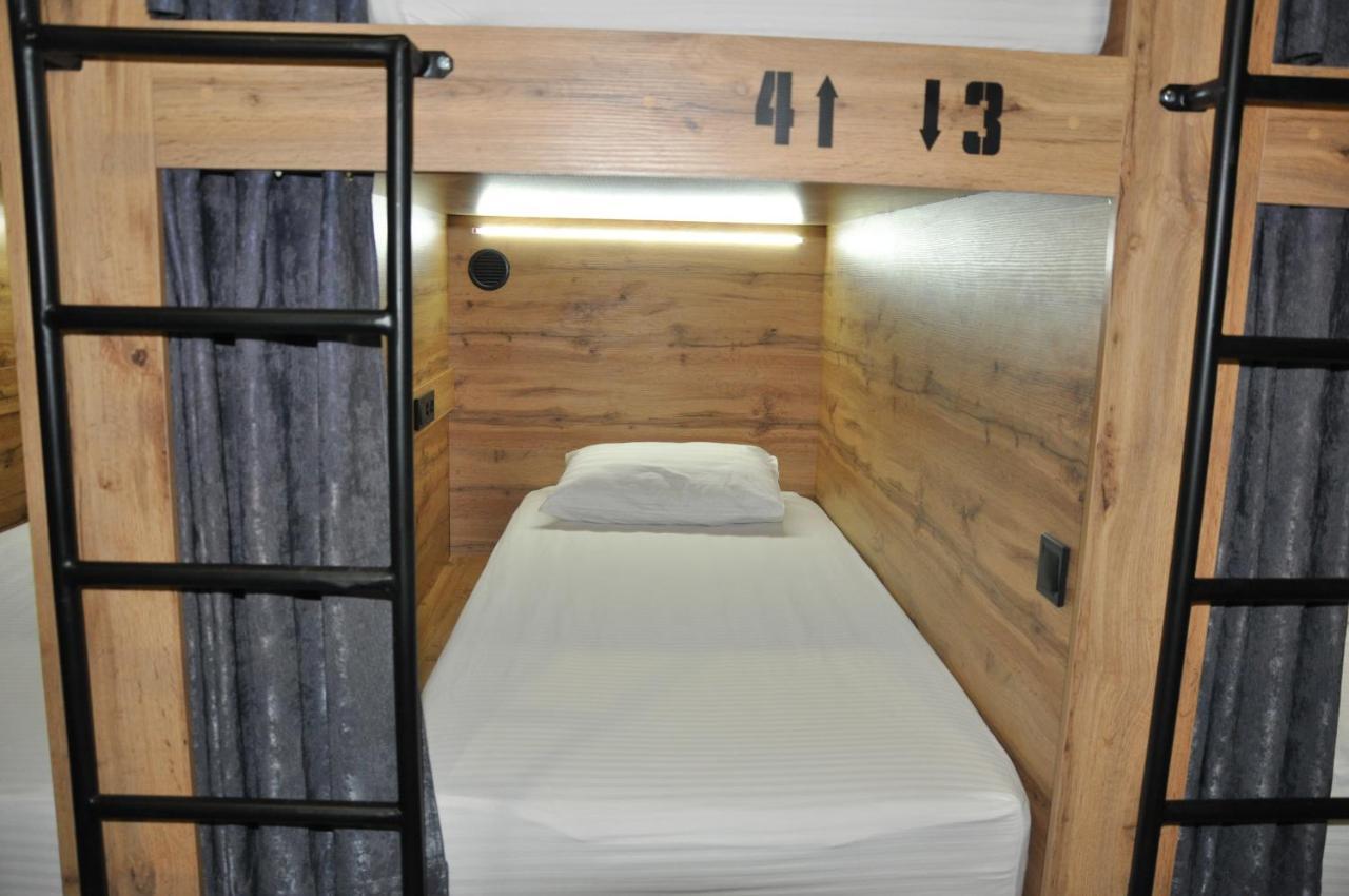 Full House Capsule Hostel Rivne Exteriör bild A capsule bed