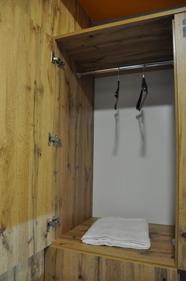 Full House Capsule Hostel Rivne Exteriör bild A pair of compasses